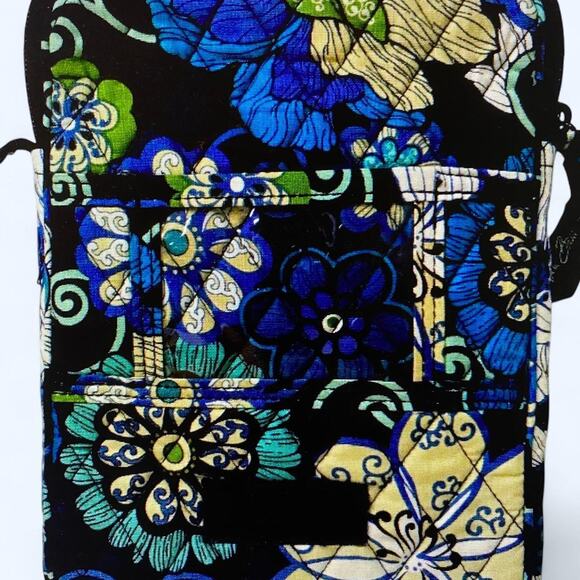 Vera Bradley multicolor crossbody bag with zipper closure and interior pockets - Picture 4 of 5